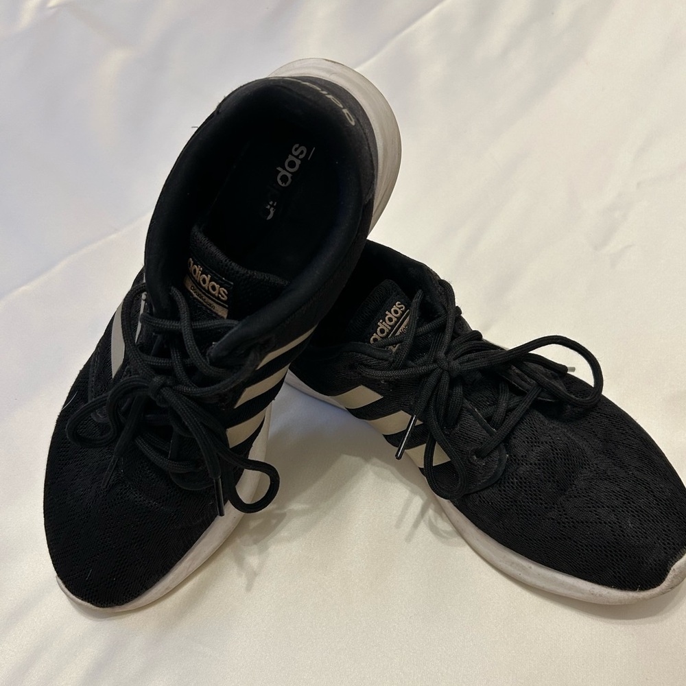 Adidas Ladies Running Shoes Very Good Cond.  Lightweight Black Mesh Fabric 8.5M